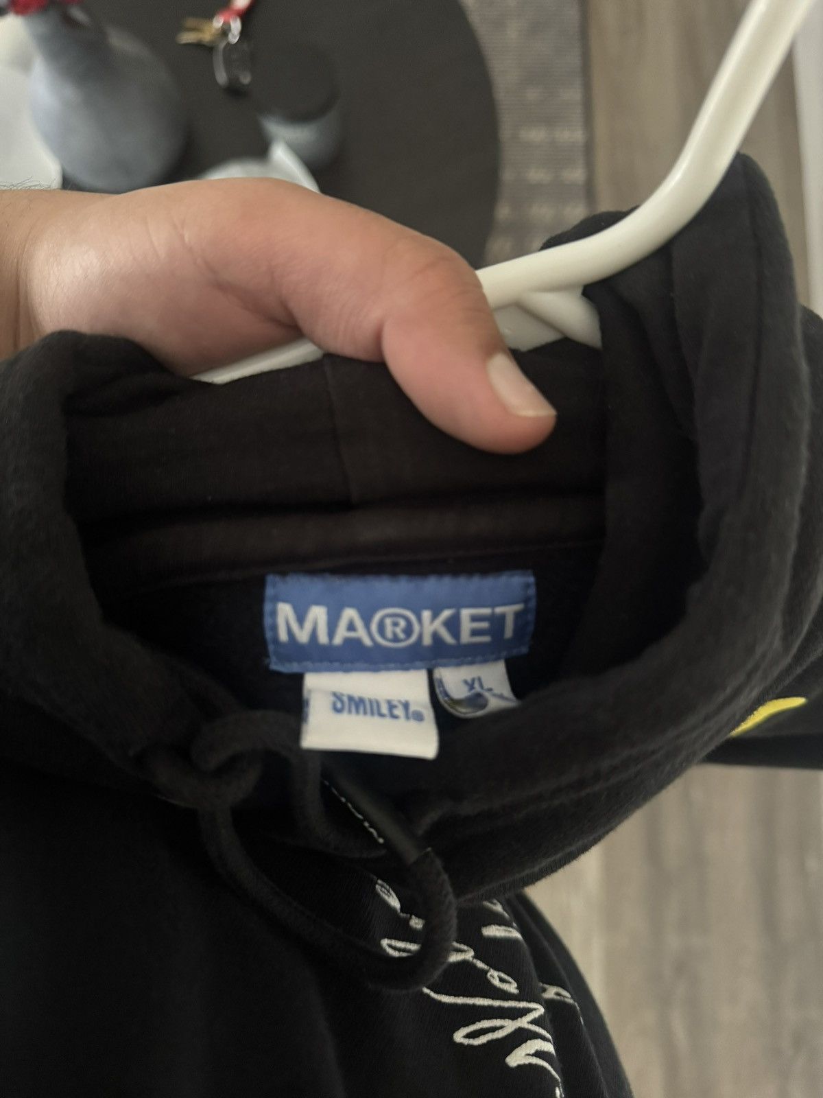 Market Market Smiley Cathedral Glass Hoodie in Black Size US XL / EU 56 / 4 - 3 Thumbnail