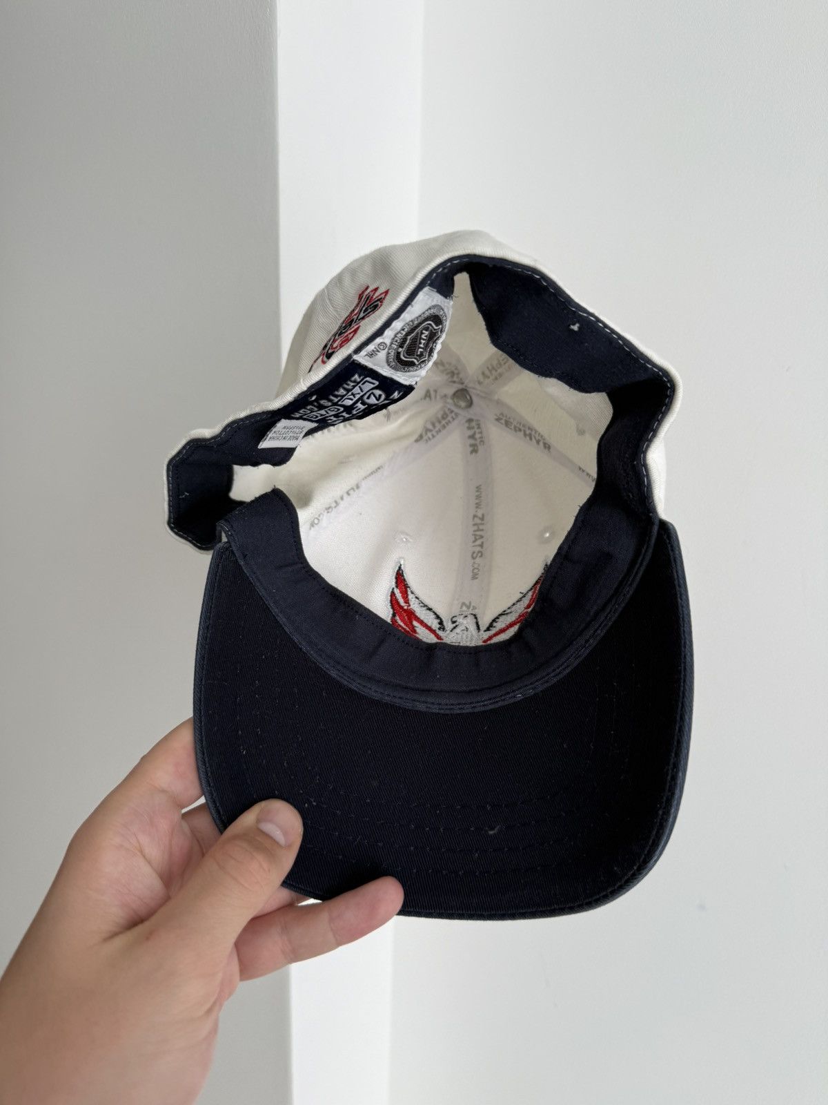 NHL Wachington Capitals Vintage Zephyr NHL Cap Size ONE SIZE - 5 Thumbnail