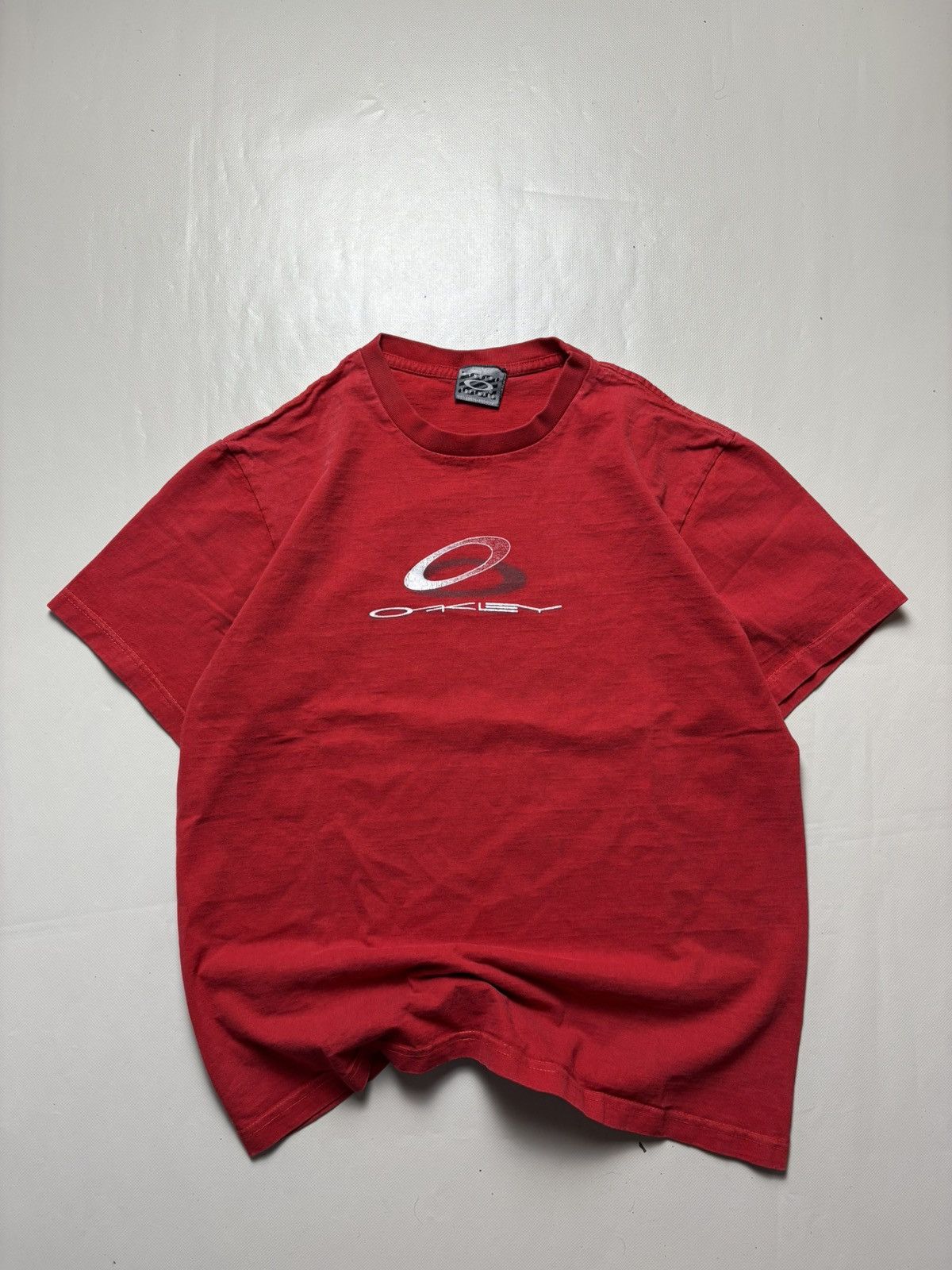 Oakley Vintage Oakley Big Logo T-shirt Size US S / EU 44-46 / 1 - 1 Thumbnail