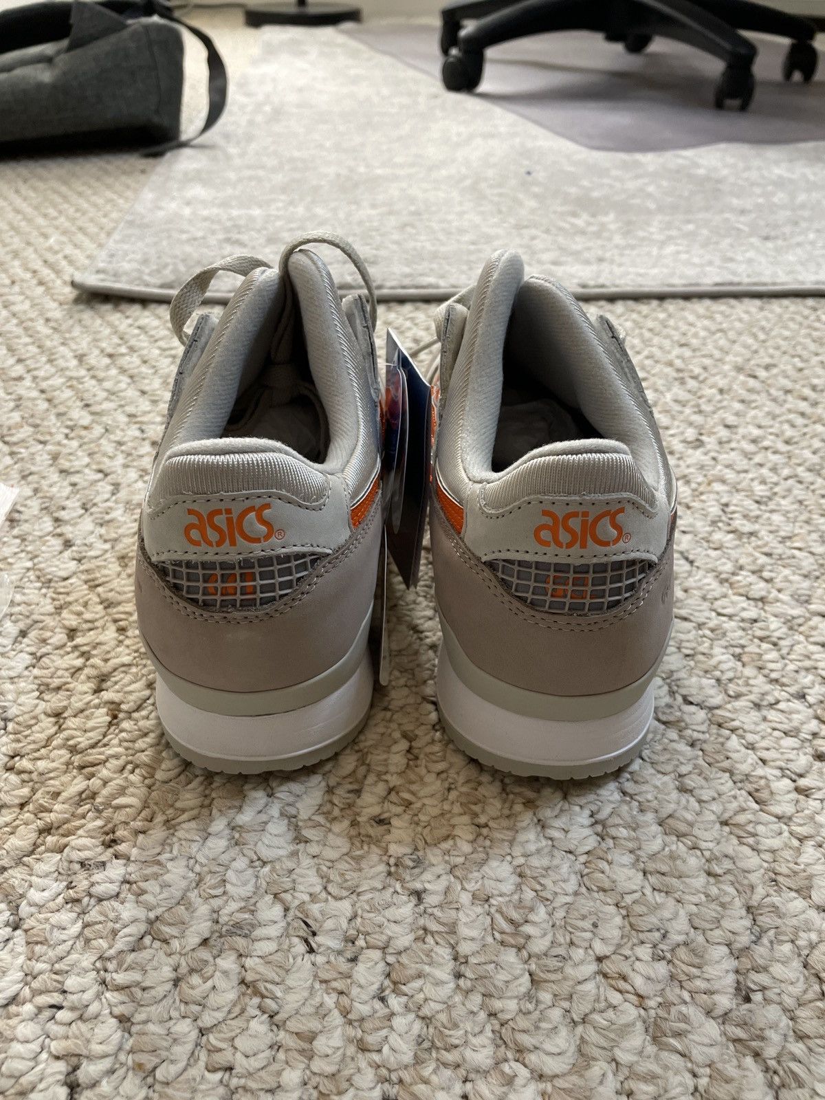Asics × Kith × Ronnie Fieg BNIB Ronnie Fieg x ASICS Gel Lyte III Super Orange Size US 9 / EU 42 - 4 Thumbnail