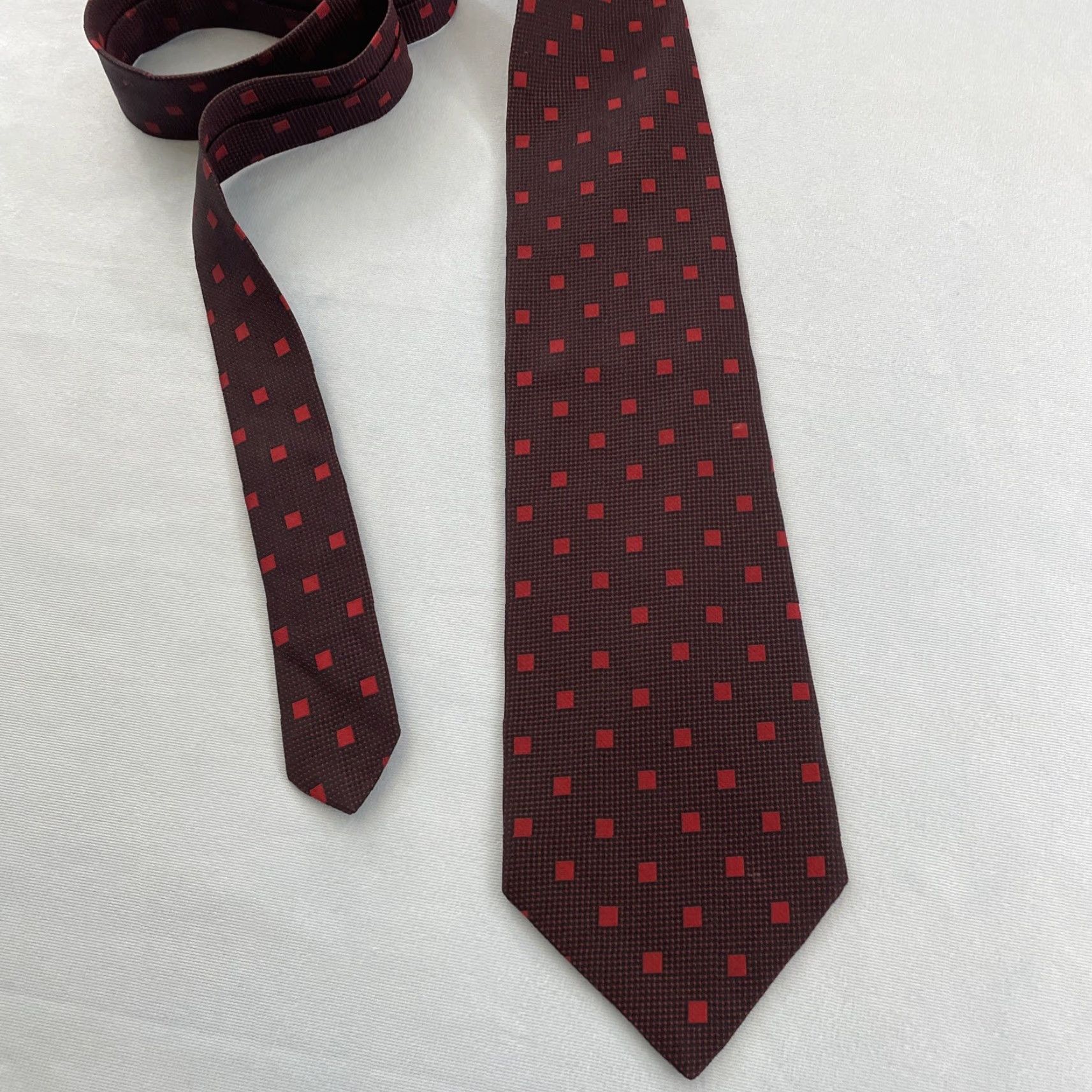 Brooks Brothers VINTAGE Brooks Brothers Makers Silk Tie Woven USA Geometry Red Black 59" 100% Silk Designer Men Tie Wide 1990s Size ONE SIZE - 3 Thumbnail