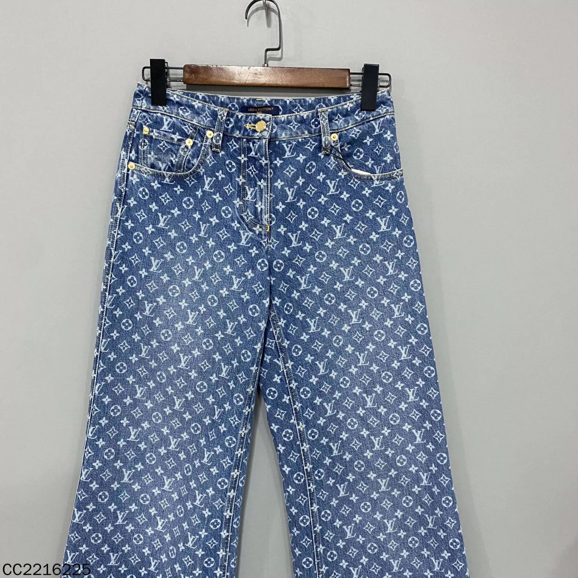 Louis Vuitton LV Monogram all over print jeans 34 Size 25" / US 0 / IT 36 - 2 Thumbnail