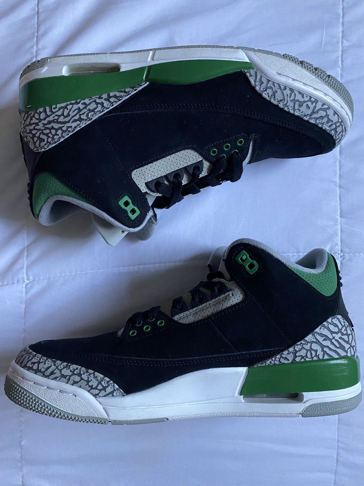 Jordan Brand Air Jordan 3 Retro Pine Green Size US 9.5 / EU 42-43 - 1 Thumbnail