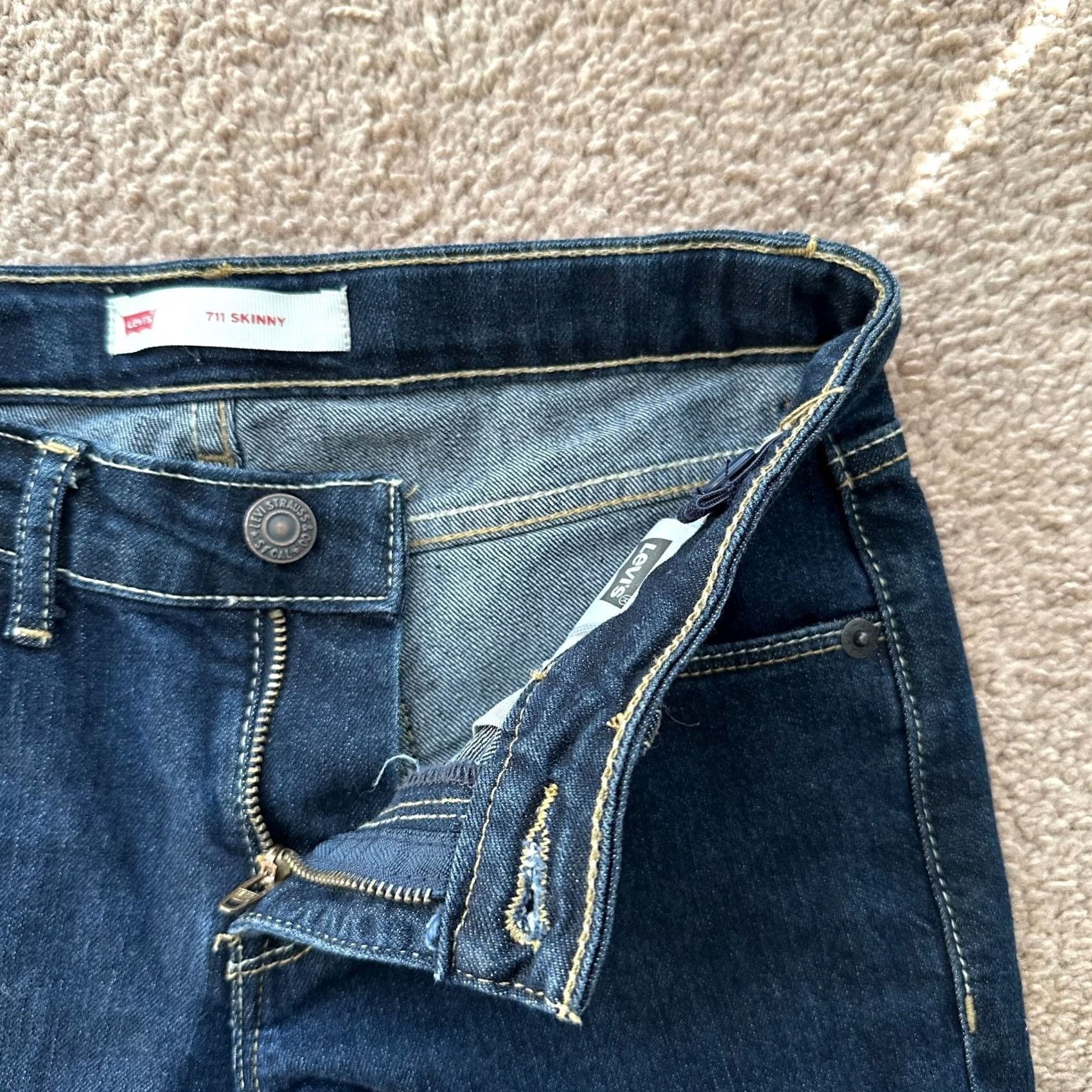 Levi's Levi Jeans Womens 10 26x28 Skinny Mid Rise Dark Wash Blue Denim Size 32" / US 10 / IT 46 - 4 Thumbnail