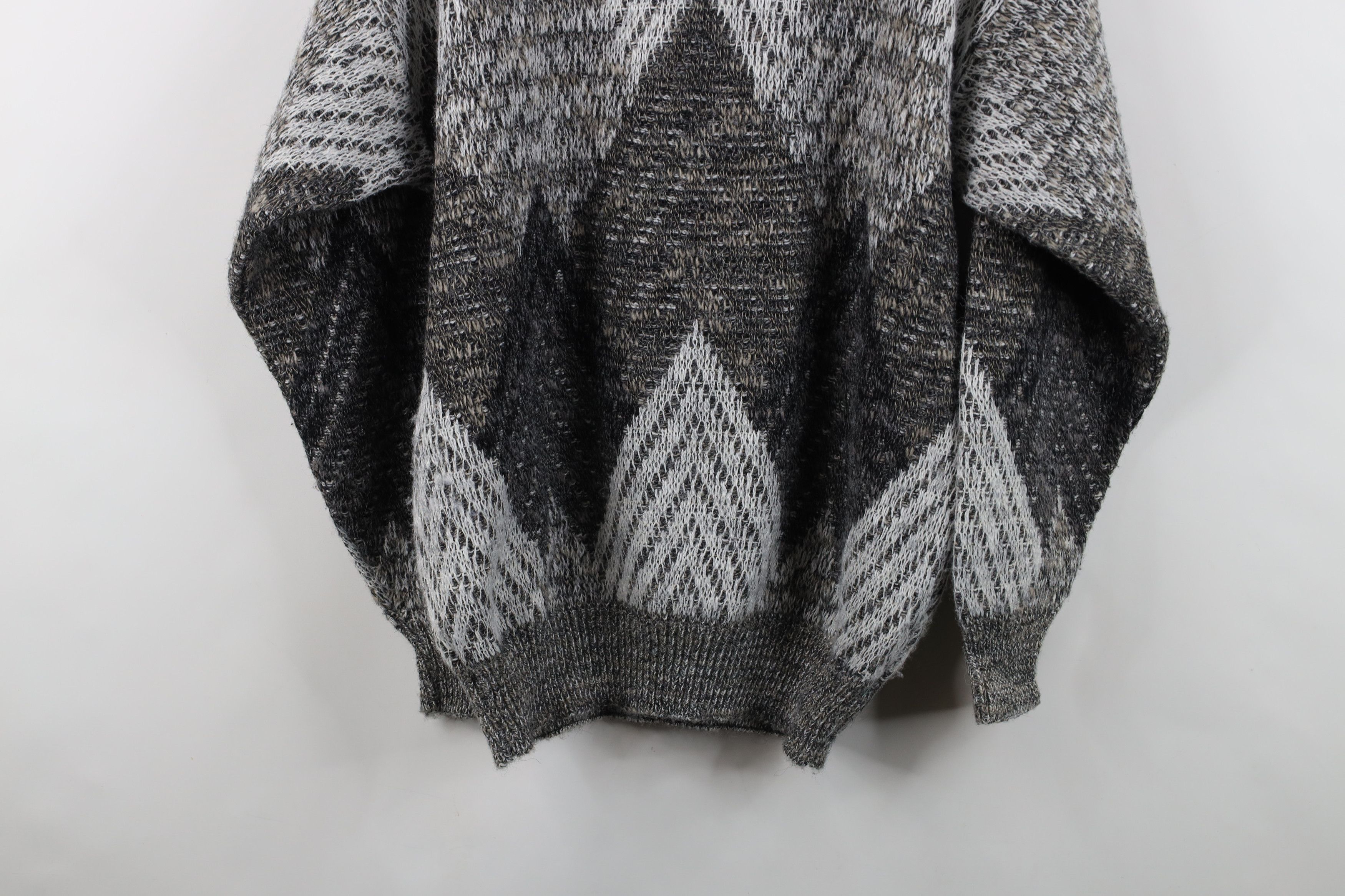 Vintage Vintage 90s Coogi Style Wool Blend Knit Crewneck Sweater Size US XL / EU 56 / 4 - 9 Thumbnail