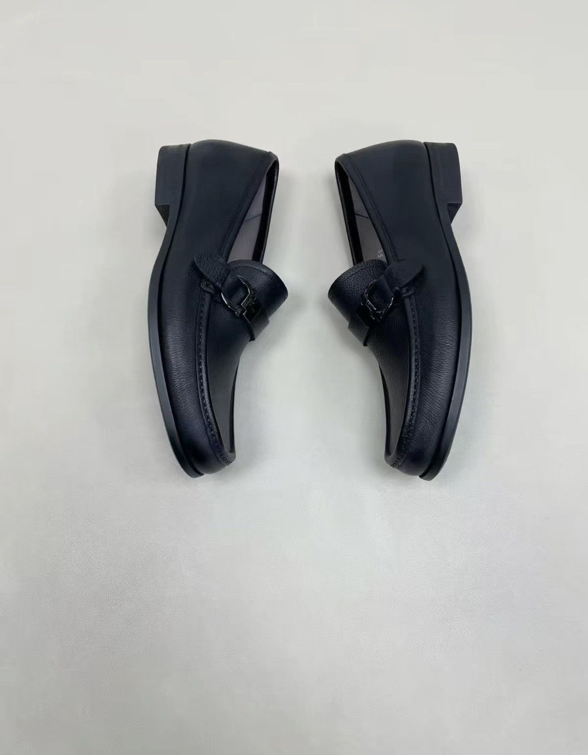 Salvatore Ferragamo Ferragamo Casual Shoes J30 Size US 6.5 / EU 39-40 - 3 Thumbnail
