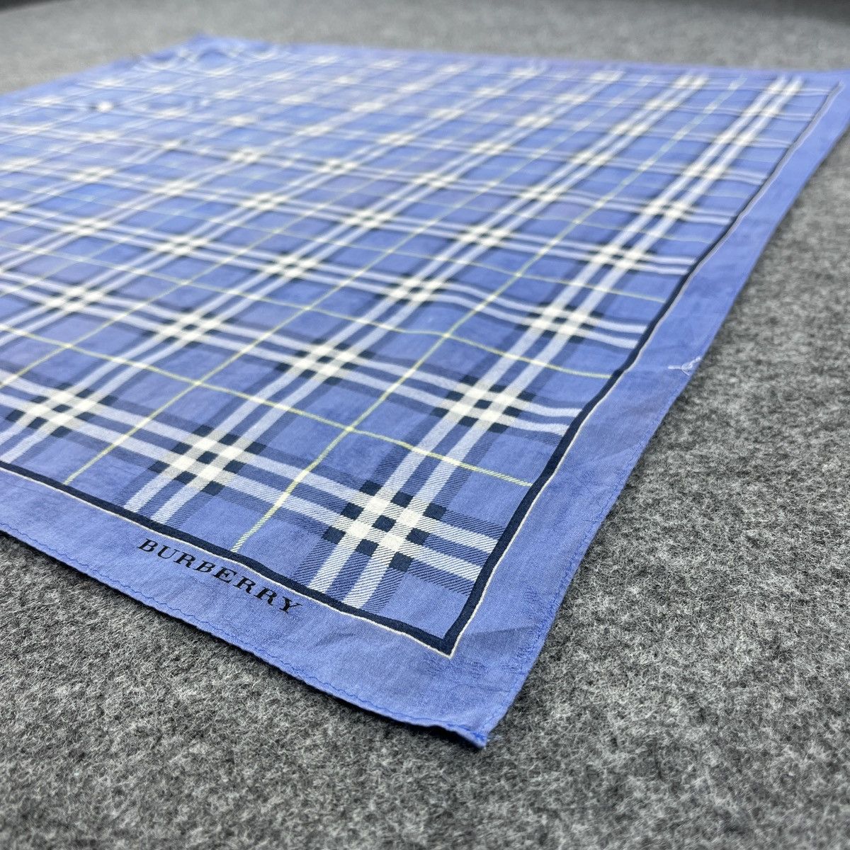 Burberry Burberry Handkerchief / Bandana / Neckerchief B934 Size ONE SIZE - 4 Thumbnail