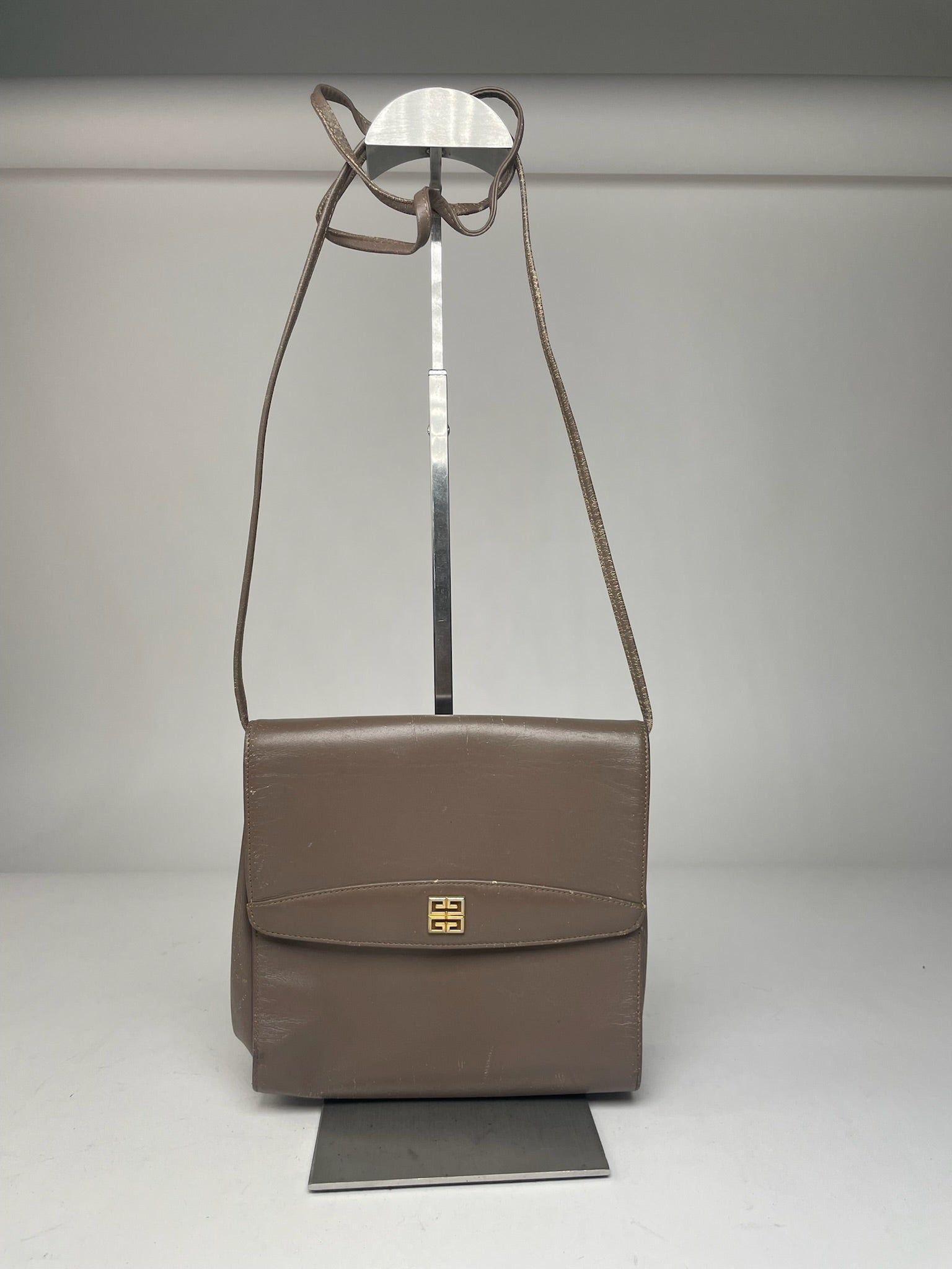 Givenchy Vintage 4G Leather Bag Brown Size ONE SIZE - 1 Thumbnail