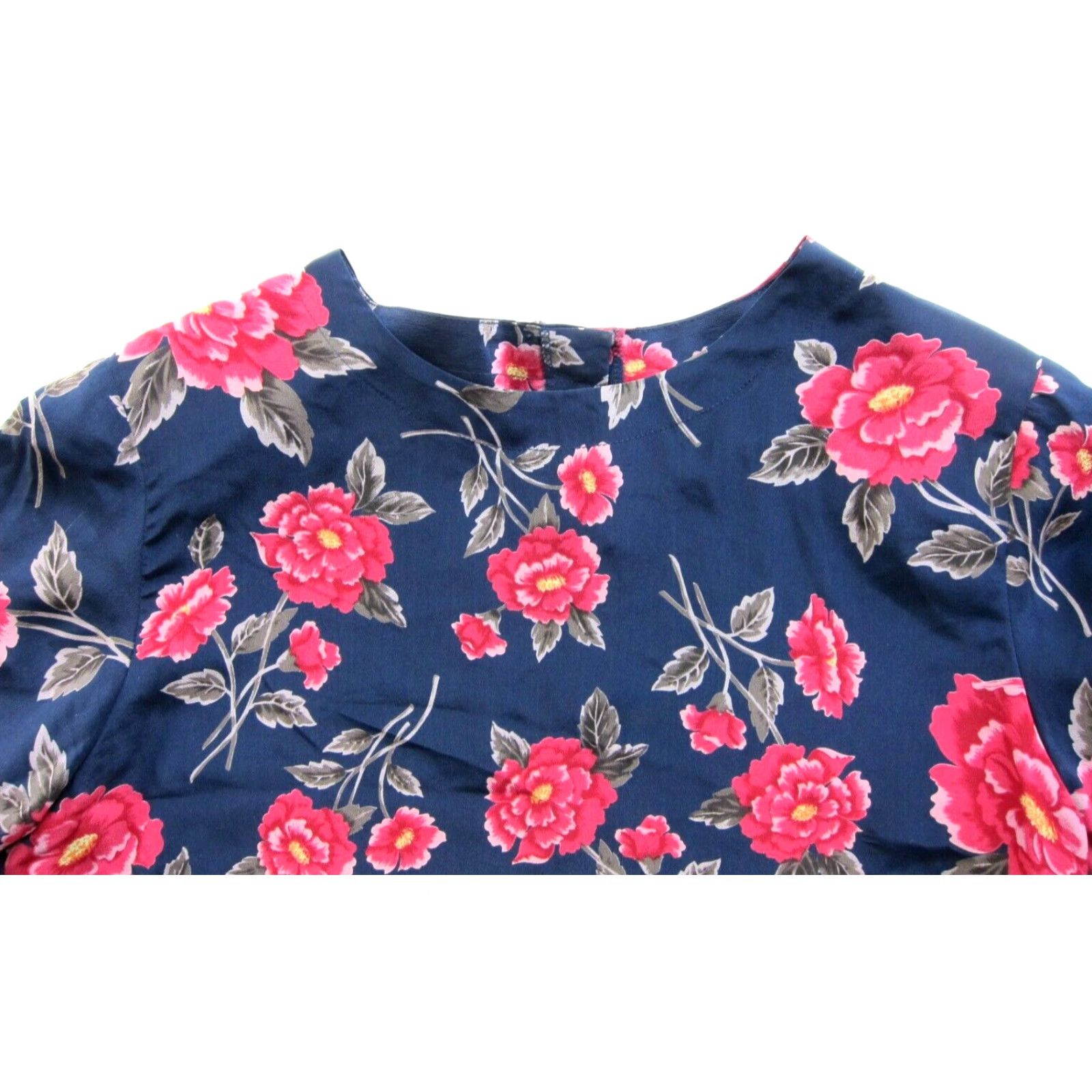 Vintage VINTAGE Essential Elements Blouse Shirt Womens M-L Pink Silk Floral Short Sleeve Rounded Neck Blouse 100% Silk Rose Pattern Vintage Size M / US 6-8 / IT 42-44 - 4 Thumbnail