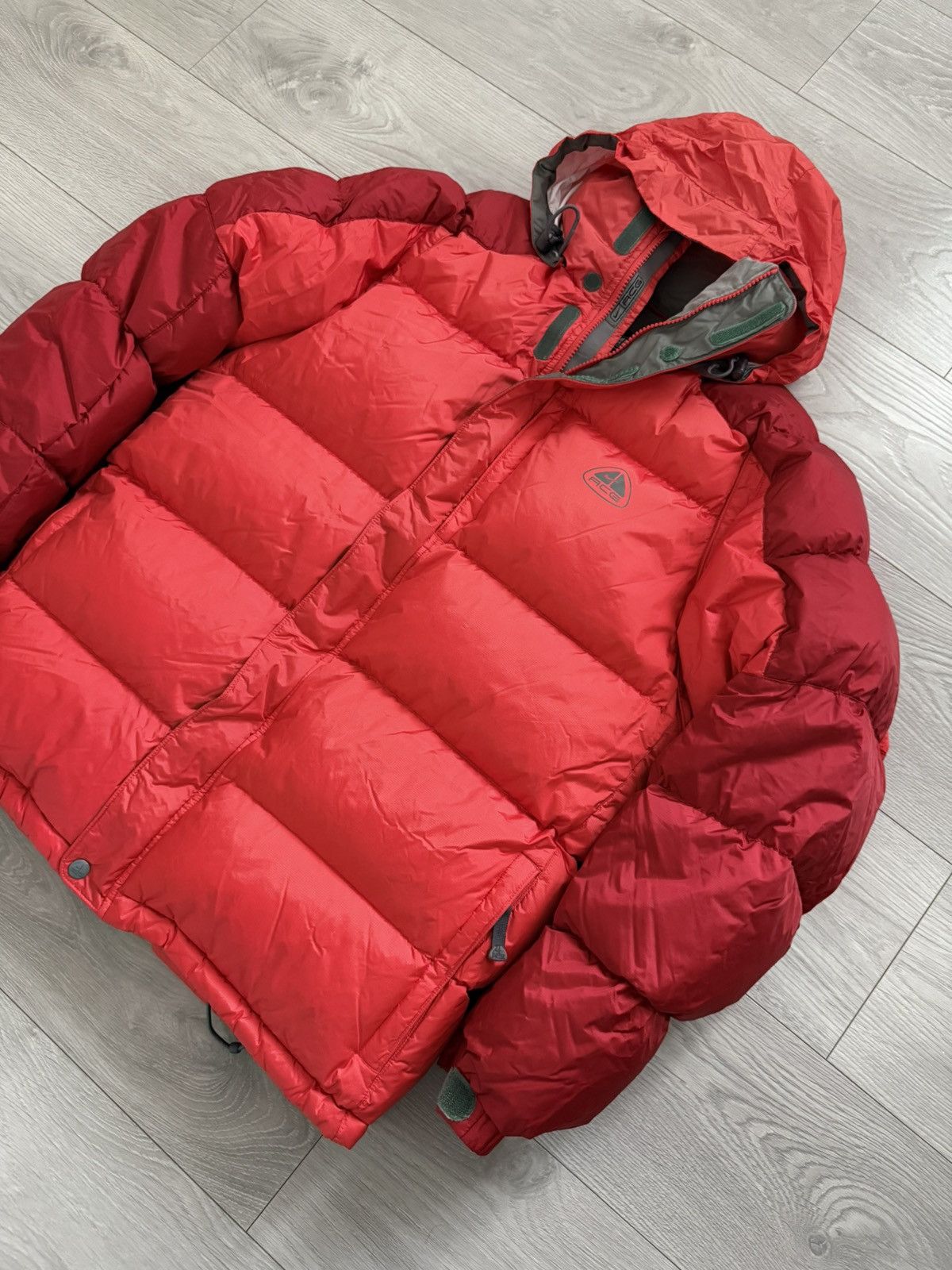 Nike ACG Nike ACG 00s Lungs Era Goose Down Nylon Tech Puffer Jacket Size US XL / EU 56 / 4 - 6 Thumbnail