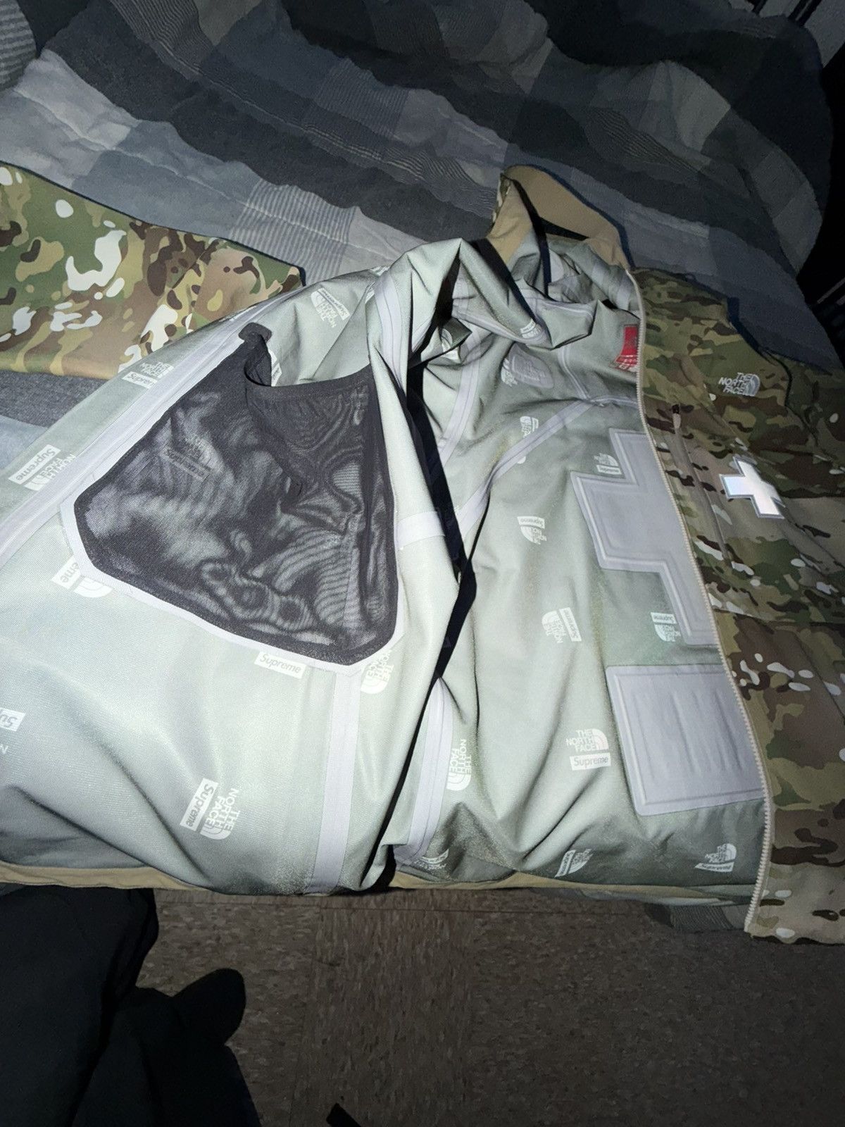 Supreme × The North Face Supreme The North Face Summit Series Pro Jacket Size US XL / EU 56 / 4 - 9 Thumbnail