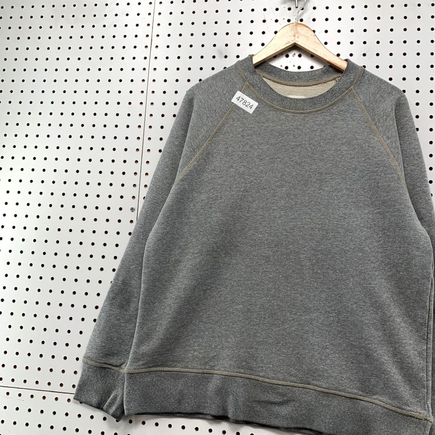 Flint And Tinder Flint and Tinder Sweatshirt Mens Large Gray Crewneck Retro Vintage Fleece USA Size US L / EU 52-54 / 3 - 5 Thumbnail
