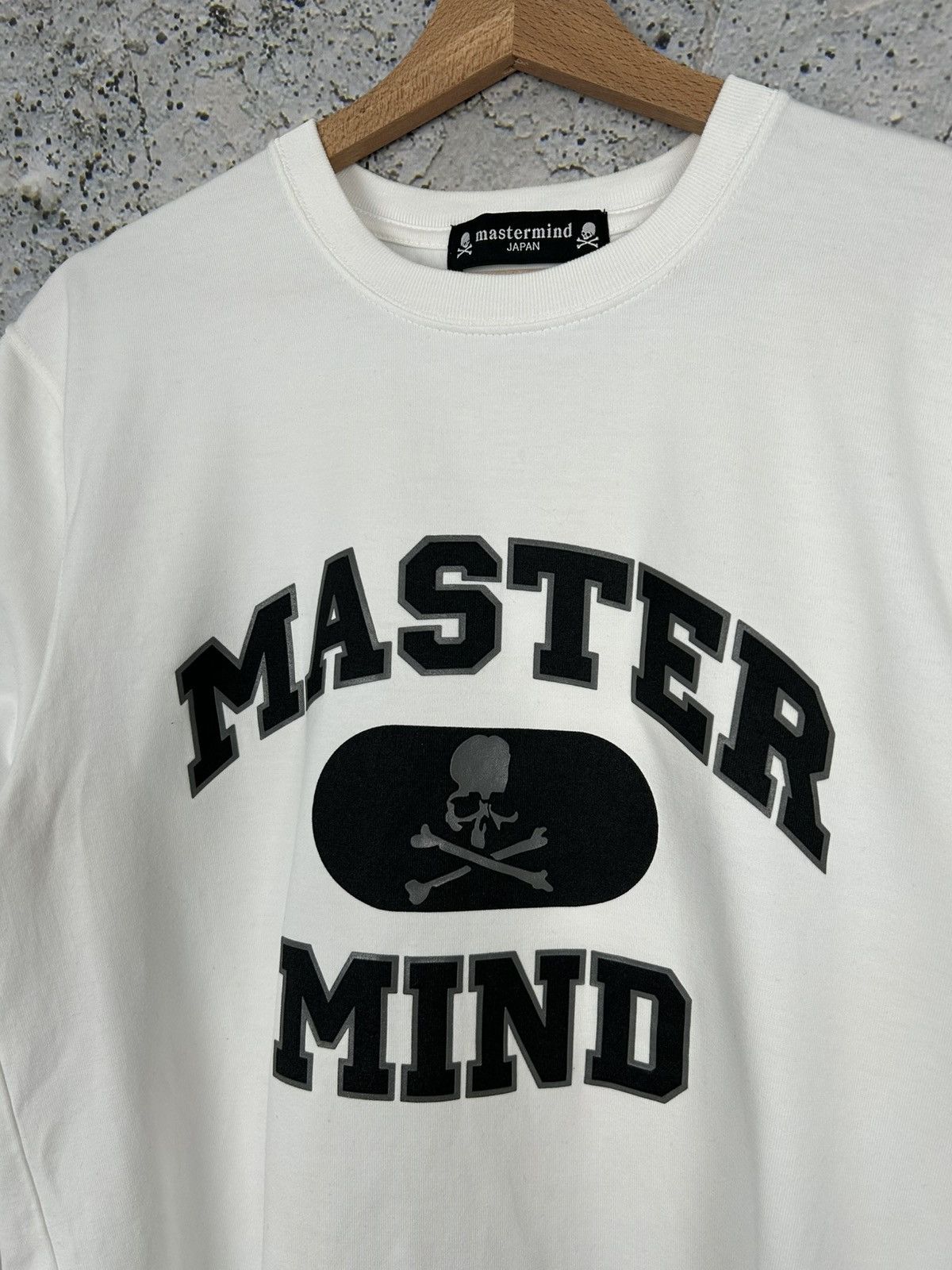 Mastermind Japan Mastermind Japan Skull Graphic Tee Streetwear Hype Rare Size US S / EU 44-46 / 1 - 3 Thumbnail