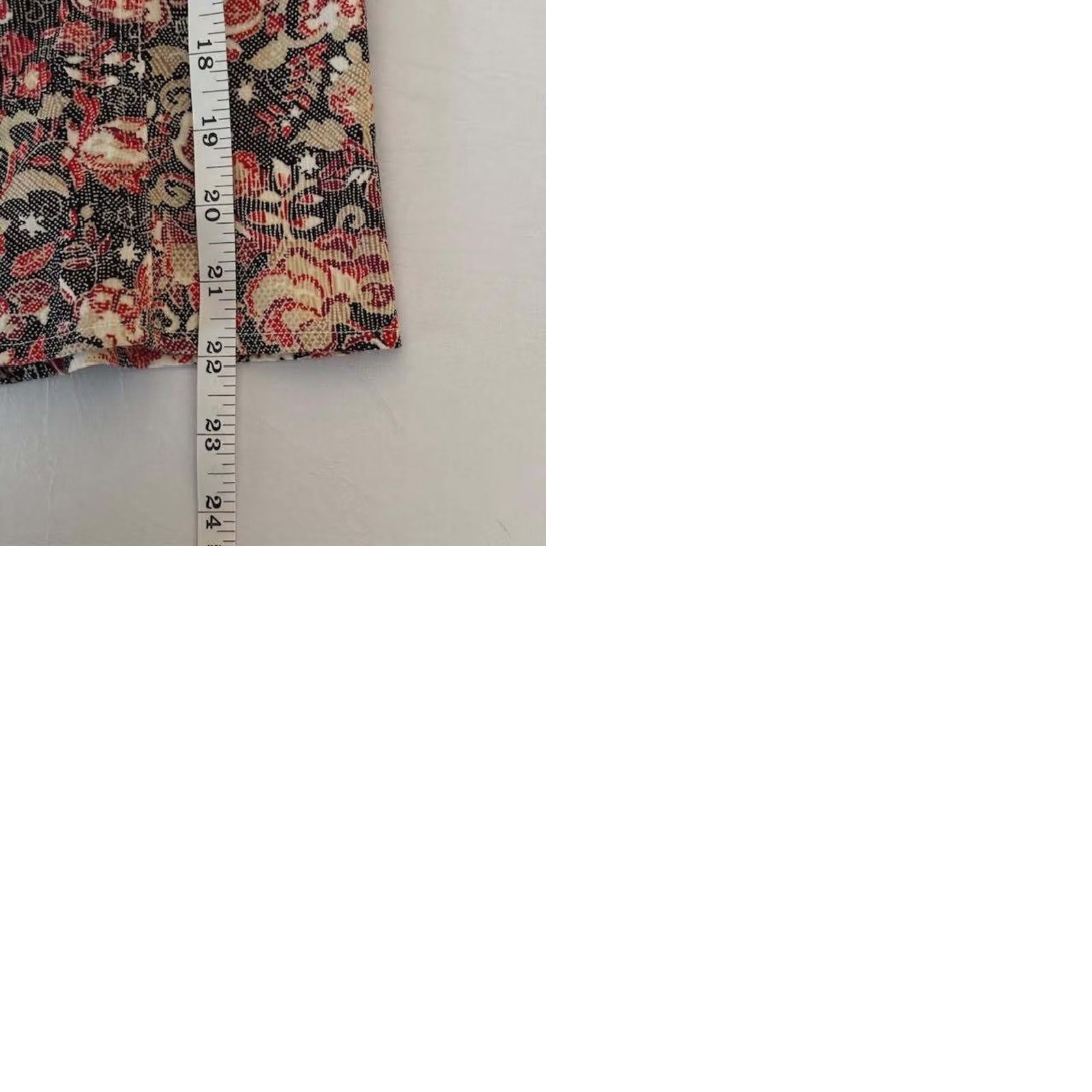 Vintage VINTAGE Christopher & Banks Floral Paisley Jacquard Cropped Blazer Jacket PETITE L Pink 3/4 Sleeve Button Front Size L / US 10 / IT 46 - 9 Thumbnail