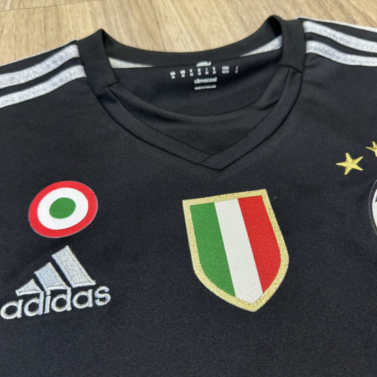 Adidas Juventus 15/16 goalkeeper gk shirt #1 Buffon Size US M / EU 48-50 / 2 - 4 Thumbnail