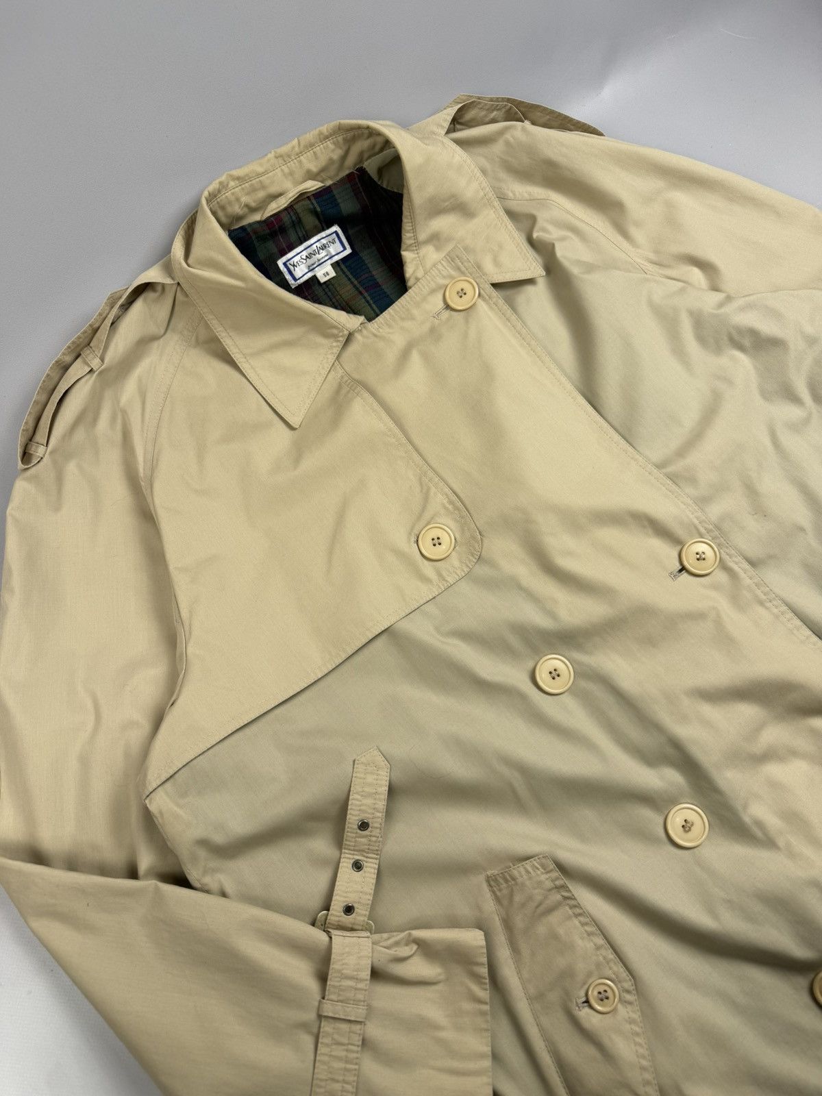 Yves Saint Laurent Yves saint lauren trench coat beige luxury vintage size XL Size US XL / EU 56 / 4 - 6 Thumbnail