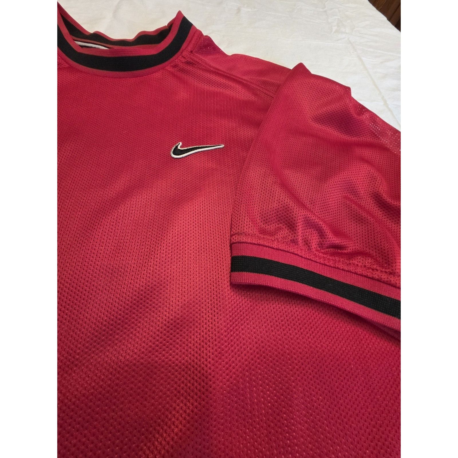 Nike Nike Red Vintage Men’s Size Large Short Sleeve Mesh Size US L / EU 52-54 / 3 - 2 Thumbnail
