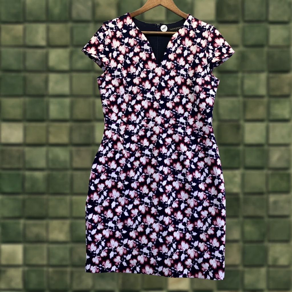 Banana Republic Banana Republic Womens Floral Print Stretch Cap Sleeve Dress Size 8 Multicolor Knee Length 8-7427 N/A Mens Womens Size M / US 6-8 / IT 42-44 - 1 Thumbnail