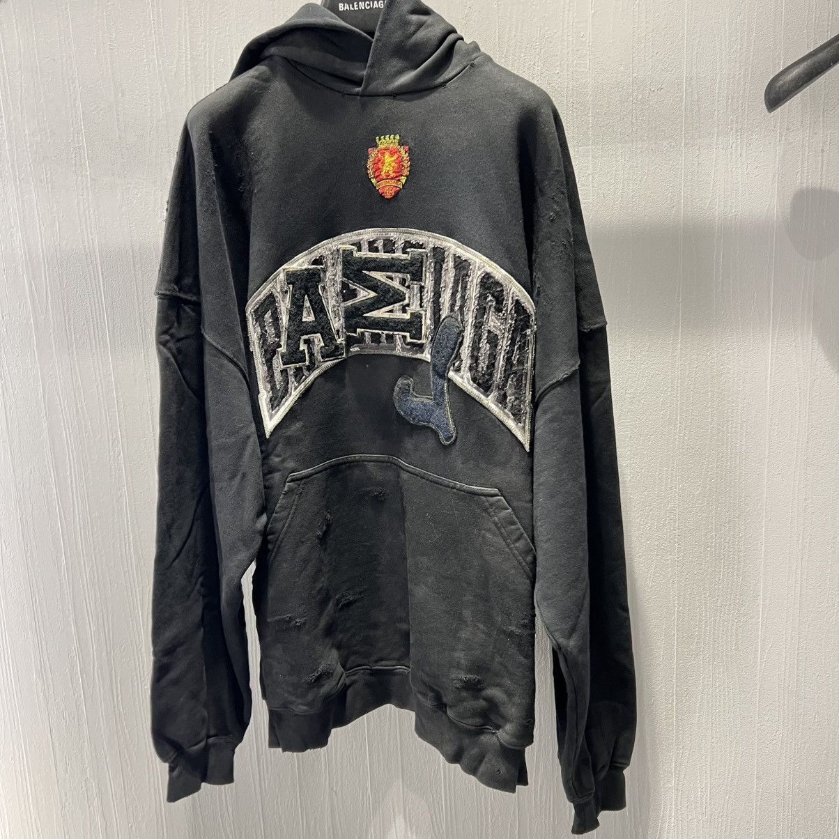 Balenciaga Balenciaga Oversized Distressed Hoodie Size US L / EU 52-54 / 3 - 2 Thumbnail