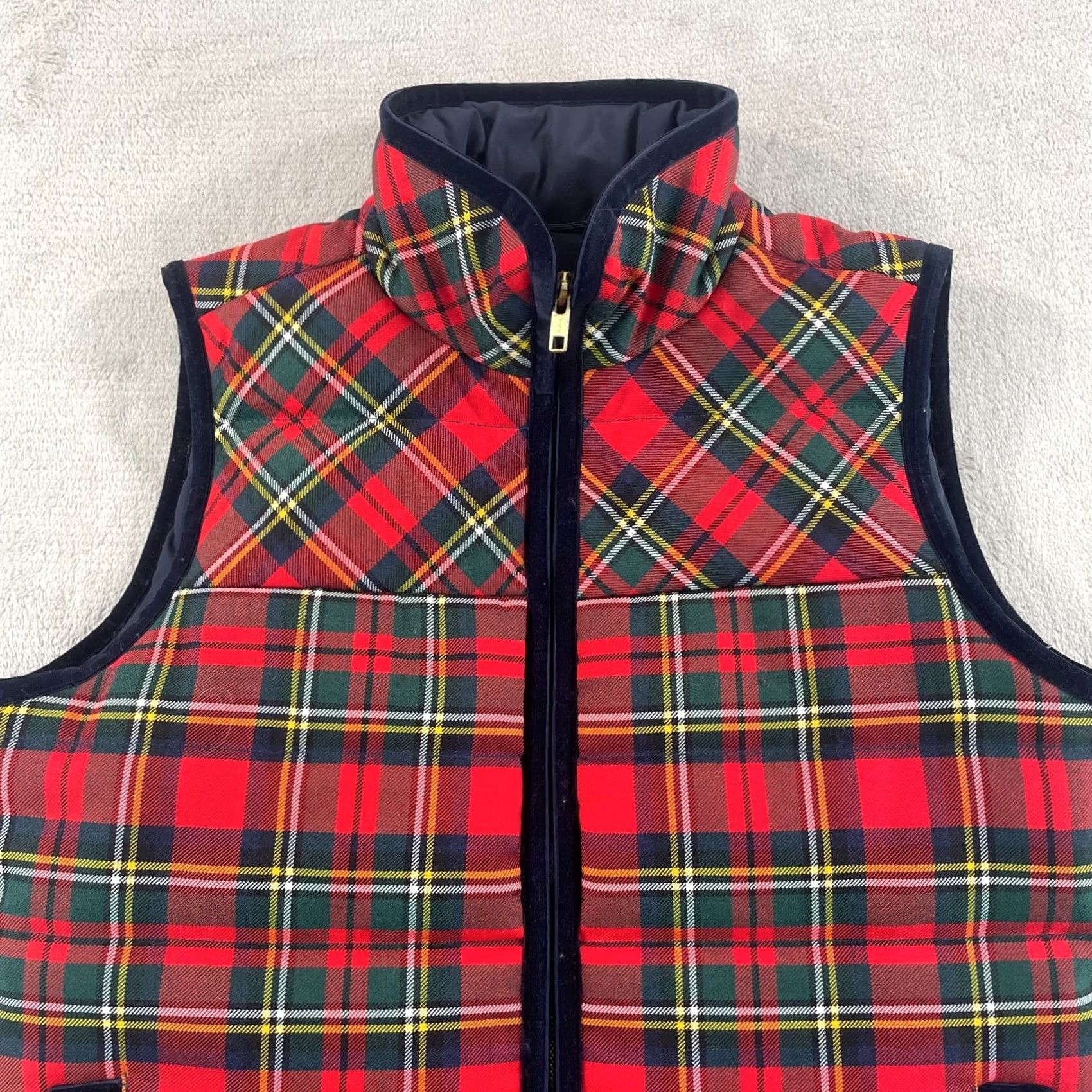 J.Crew J.CREW Tartan Mountain Puffer Vest Women Small Red Velvet Trim NWOT Size S / US 4 / IT 40 - 3 Thumbnail