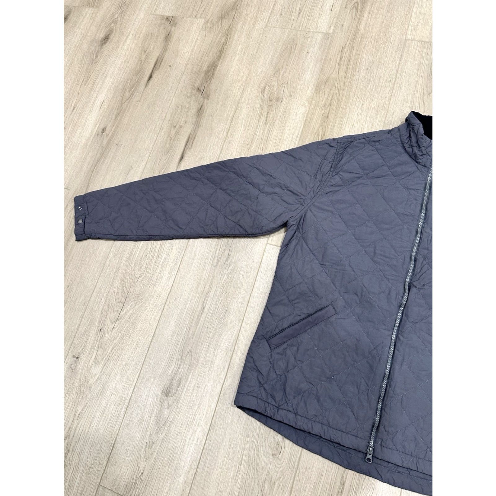 Taylor Stitch Taylor Stitch Jacket Bomber Gray sz 44 Quilted Mens Regular Size 44 Nylon Jacket Size US S / EU 44-46 / 1 - 4 Thumbnail