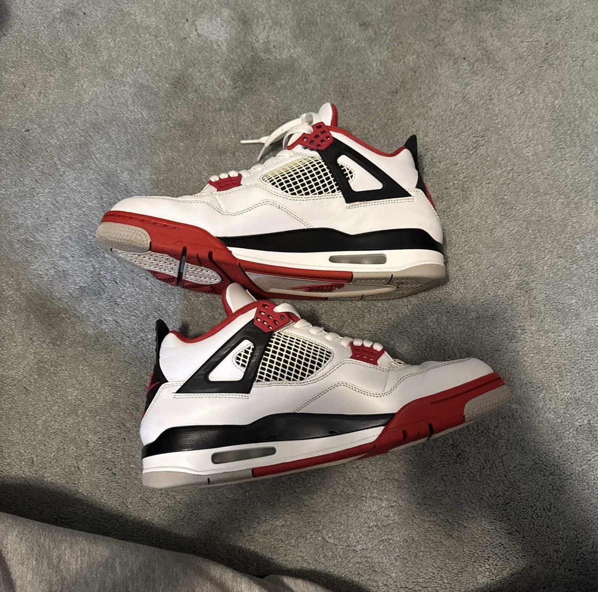Jordan Brand Jordan 4 Fire red’s Size US 11 / EU 44 - 2 Thumbnail