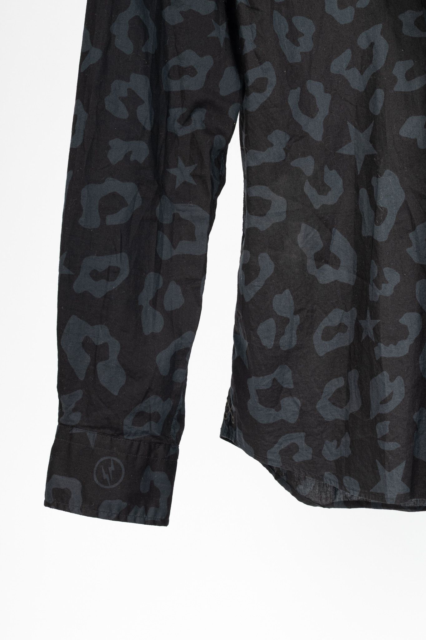 uniform experiment uniform experiment SS15 Black Big Leopard Star B.D Shirt Size US L / EU 52-54 / 3 - 6 Thumbnail