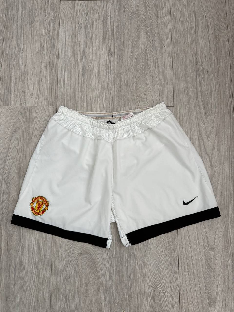 Nike Vintage Nike Manchester United Soccer Jersey Shorts Football Size US 30 / EU 46 - 1 Thumbnail