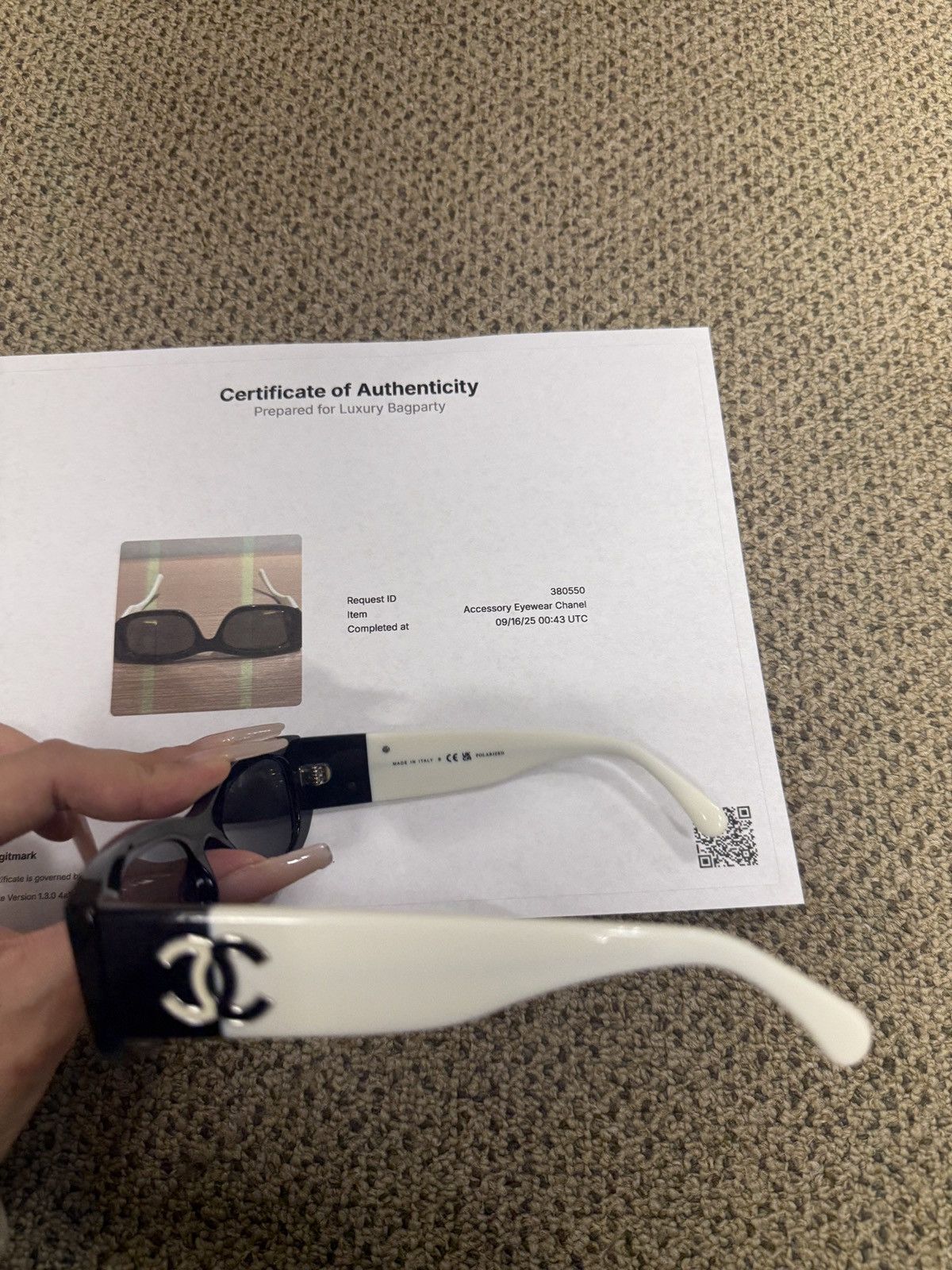 Chanel Chanel Black & White Sunglasses Size ONE SIZE - 4 Thumbnail