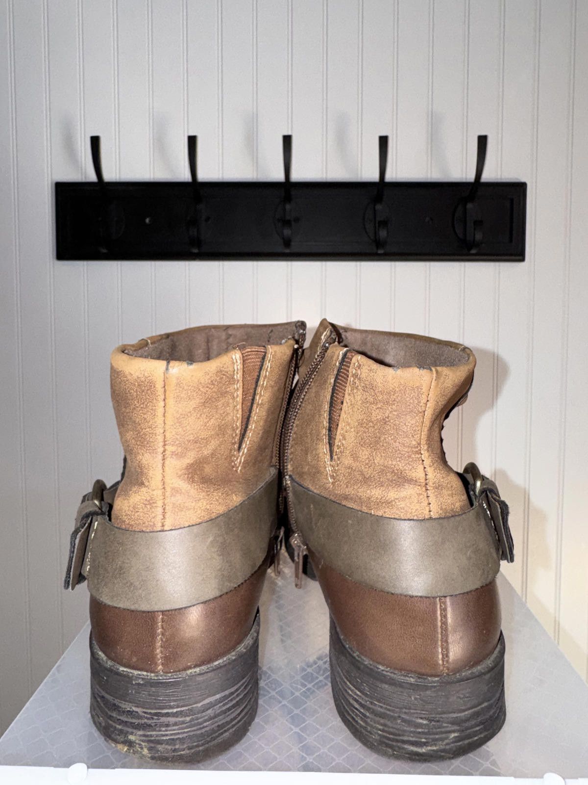 Other Earth Origins Brown Two-Tone Ankle Boots with Buckle Detail Size US 10.5 / IT 40.5 - 3 Thumbnail
