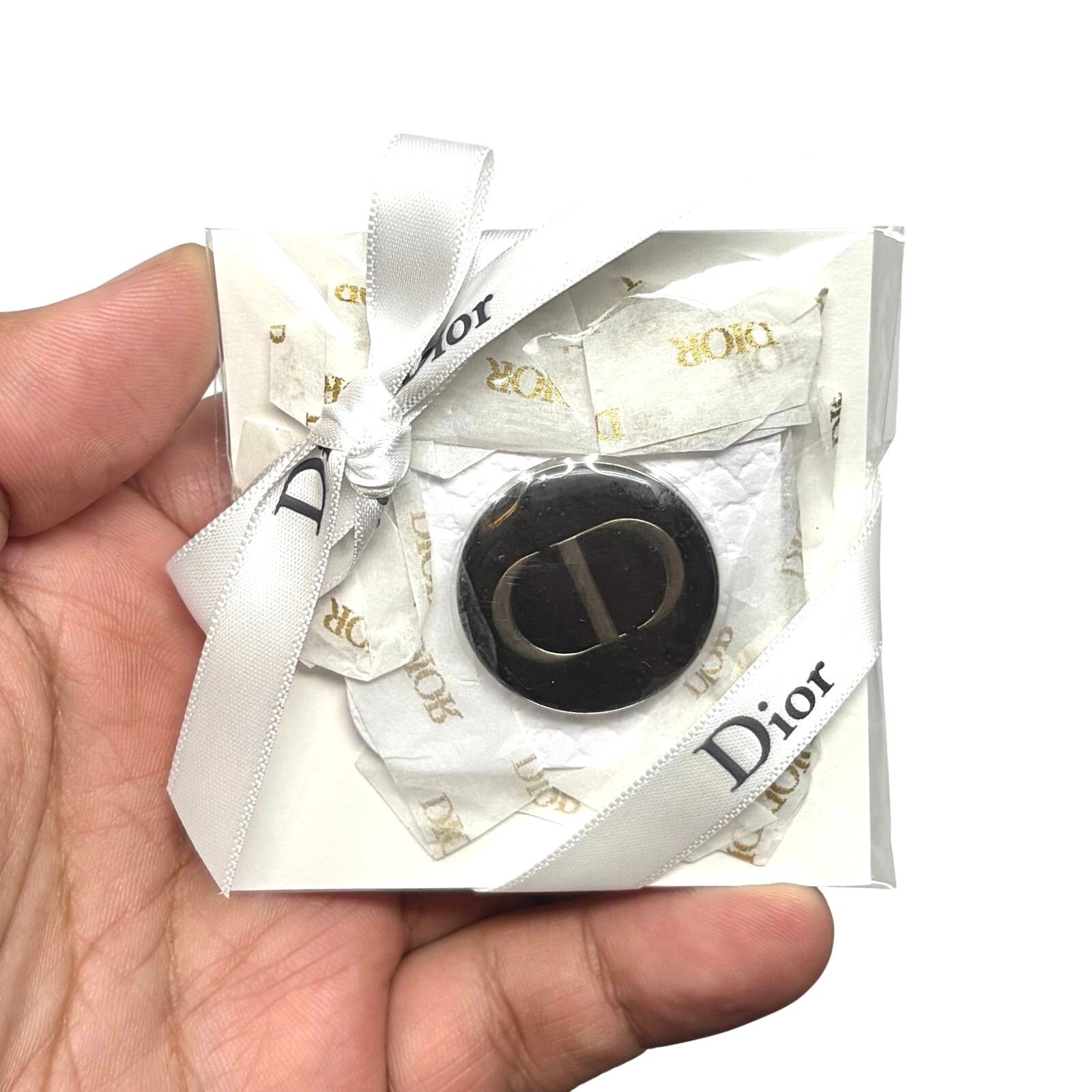 Dior Dior Beaute ‘CD’ Pin Size ONE SIZE - 2 Thumbnail
