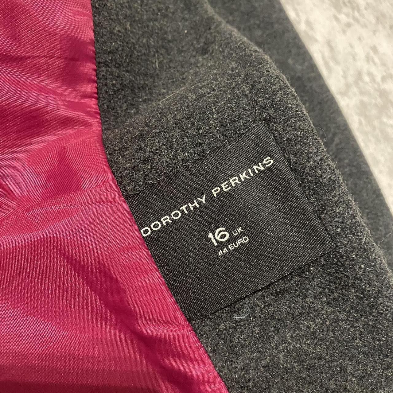 Other Grey wool overcoat with pink lining #wintercoats Size US M / EU 48-50 / 2 - 4 Thumbnail