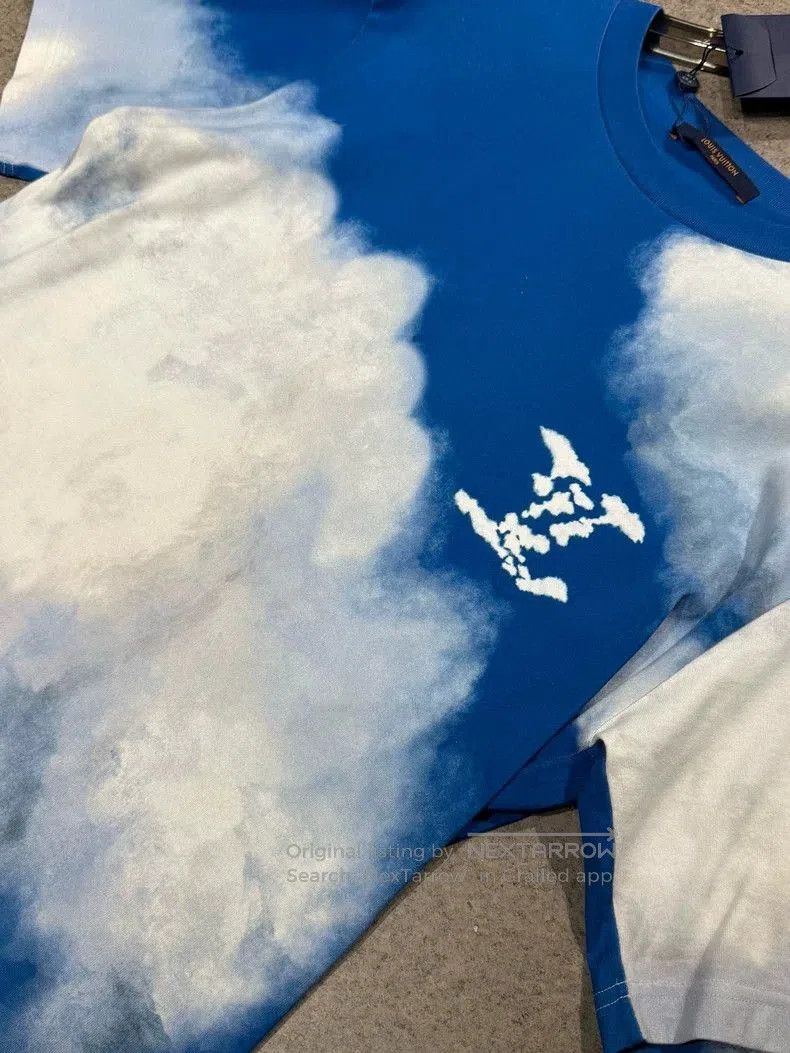 Louis Vuitton Louis Vuitton Blue Sky White Cloud Short. Size US XXL / EU 58 / 5 - 3 Thumbnail