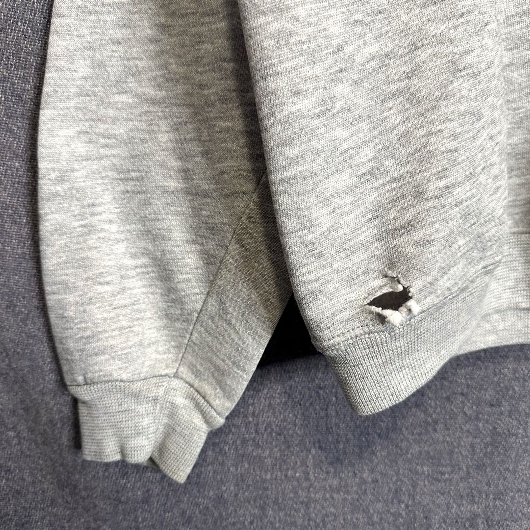 Vintage VINTAGE Sweatshirt Unbranded Crewneck Adult Large Gray 90s 80s USA Classic Pullover Long Sleeve Cotton Blend Fleece Shirt Mens Size US L / EU 52-54 / 3 - 3 Thumbnail
