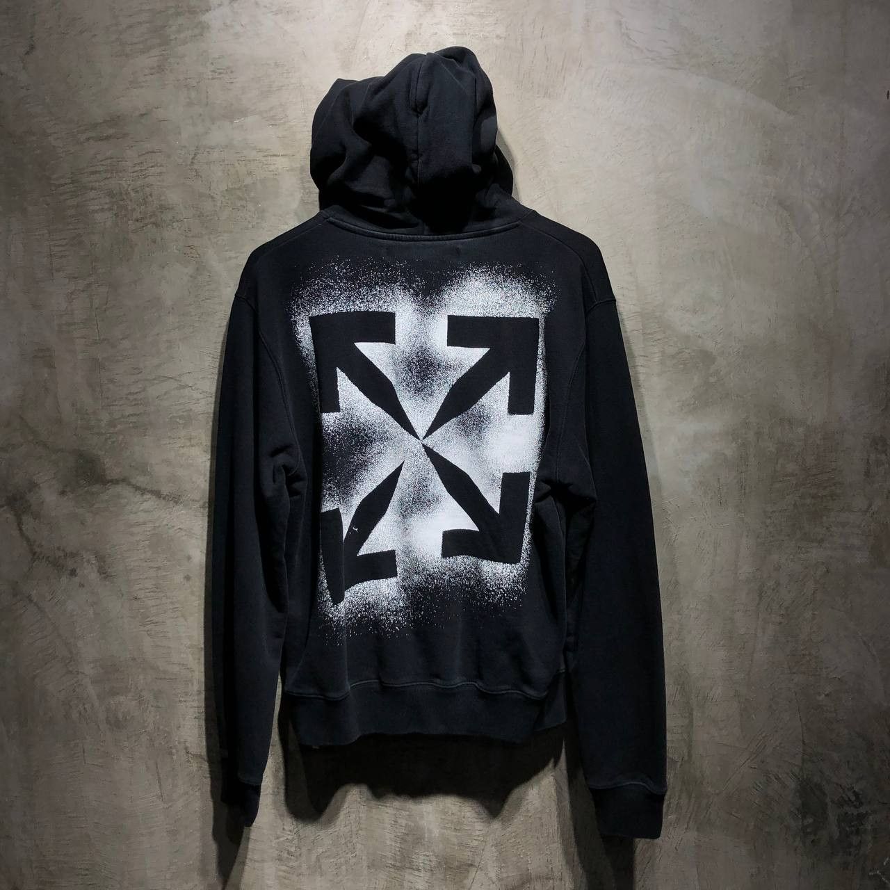 Off-White hoodie buy (L)