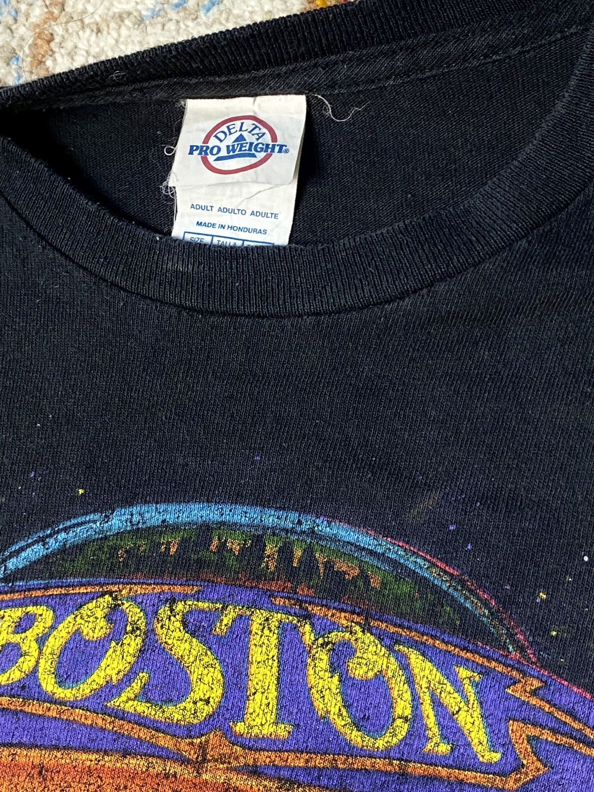 Band Tees 2002 Boston Band T Shirt Spaceship Delta Tag XL Size US XL / EU 56 / 4 - 4 Thumbnail