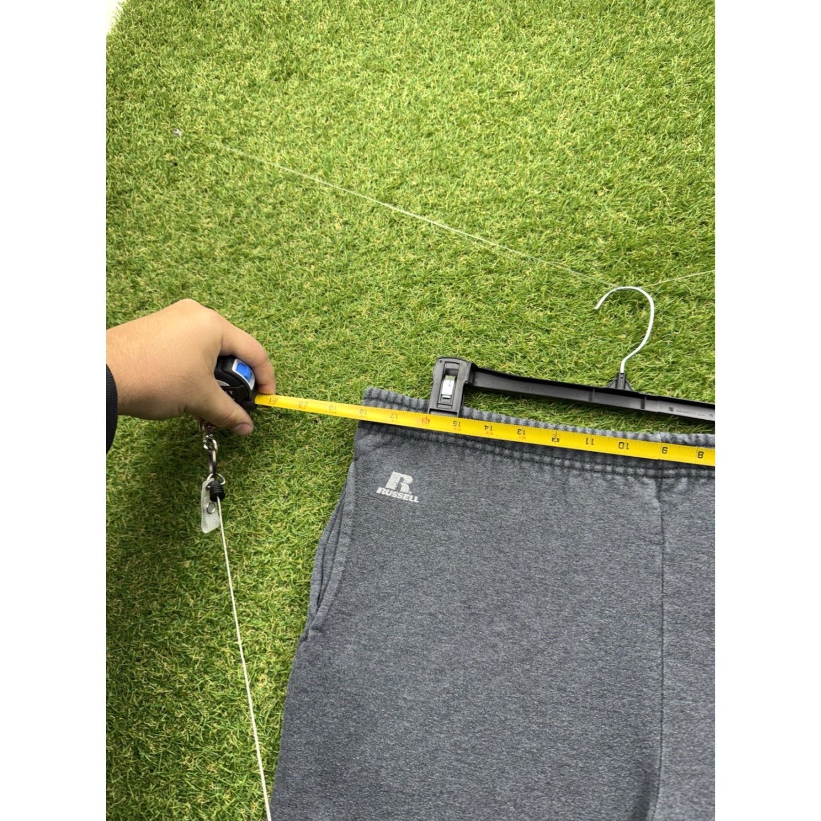 Russell Athletic VINTAGE Russell Athletic Sweatpants Mens M Athletic Fit Gray Fleece USA 90s Casual Lounge Pants Mens Size US 31 - 6 Thumbnail
