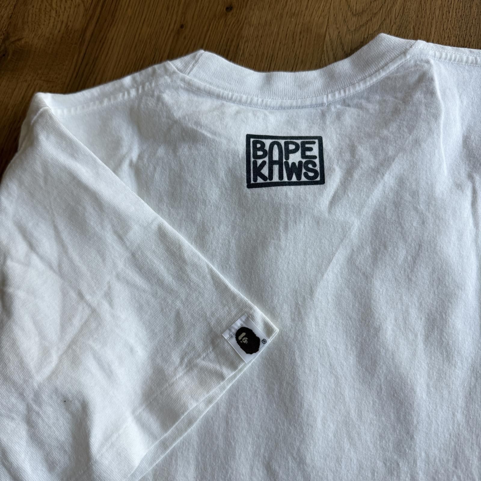 Designer A Bathing Ape x Kaws Vintage Shirt Rare Size Medium Nigo Era Size US M / EU 48-50 / 2 - 4 Thumbnail