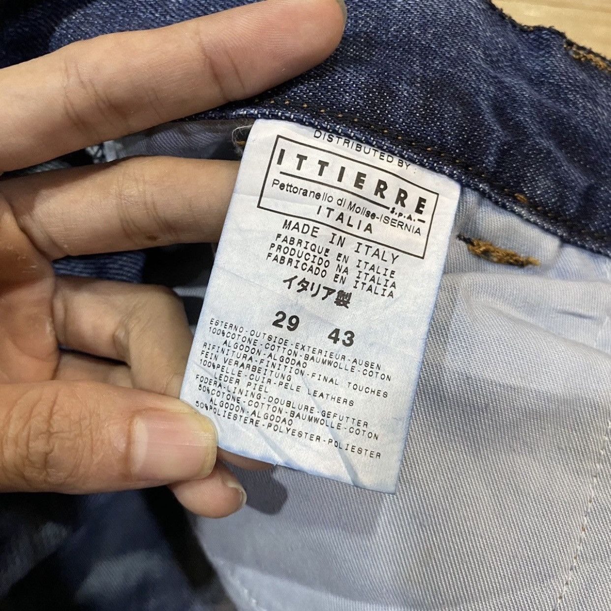 Versace Archival Versace Y2K Frayed Pocket Distressed Jeans Blue Size US 29 - 15 Thumbnail