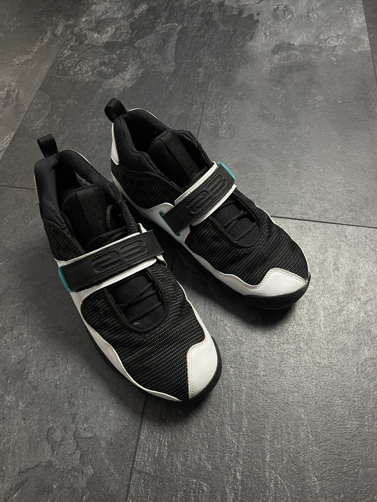 Streetwear Air Jordan Black Cat Retro Black Turbo Green White Size US 8.5 / EU 41-42 - 5 Thumbnail