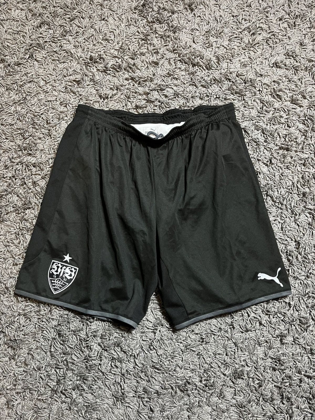 Puma PUMA STUTTGART 2016/17 SOCCER TRIKOT FOOTBALL SHORTS Size US 34 / EU 50 - 1 Thumbnail