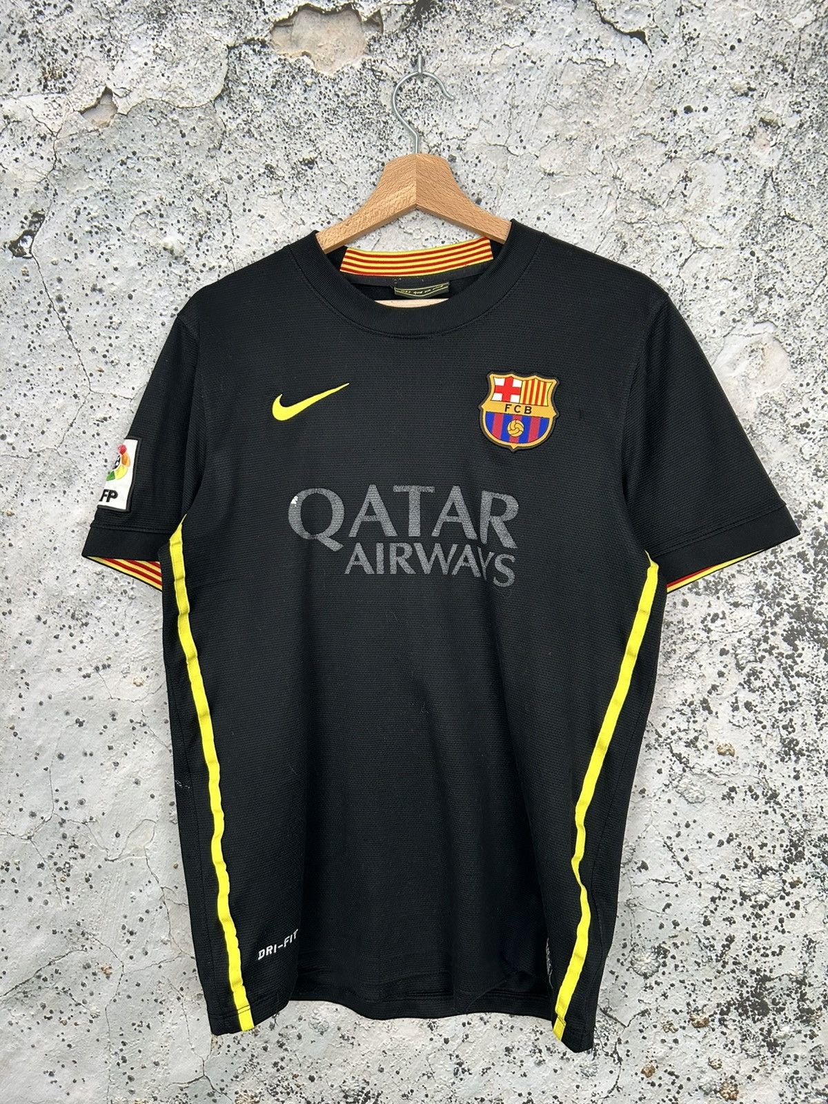 Nike Vintage Nike FC Barcelona Soccer Jersey Football Rare Size US S / EU 44-46 / 1 - 1 Thumbnail