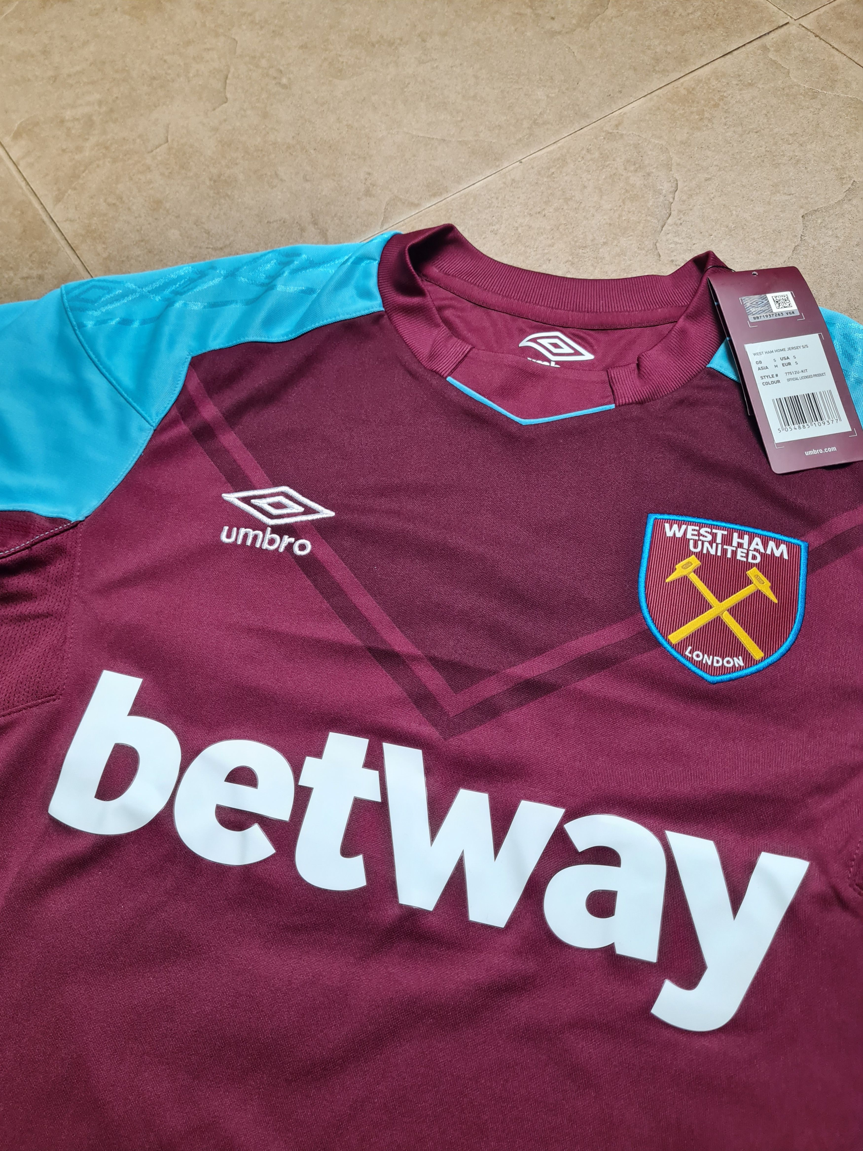 Umbro WEST HAM UNITED 2017-18 shirt trikot maglia camiseta #70 Size US S / EU 44-46 / 1 - 7 Thumbnail