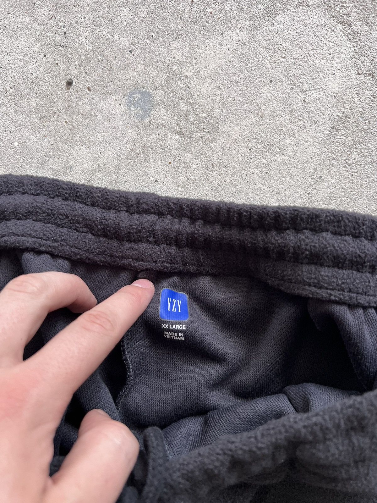 Yeezy Yeezy Gap Baggy Fleece Pants Size US 36 / EU 52 - 6 Thumbnail