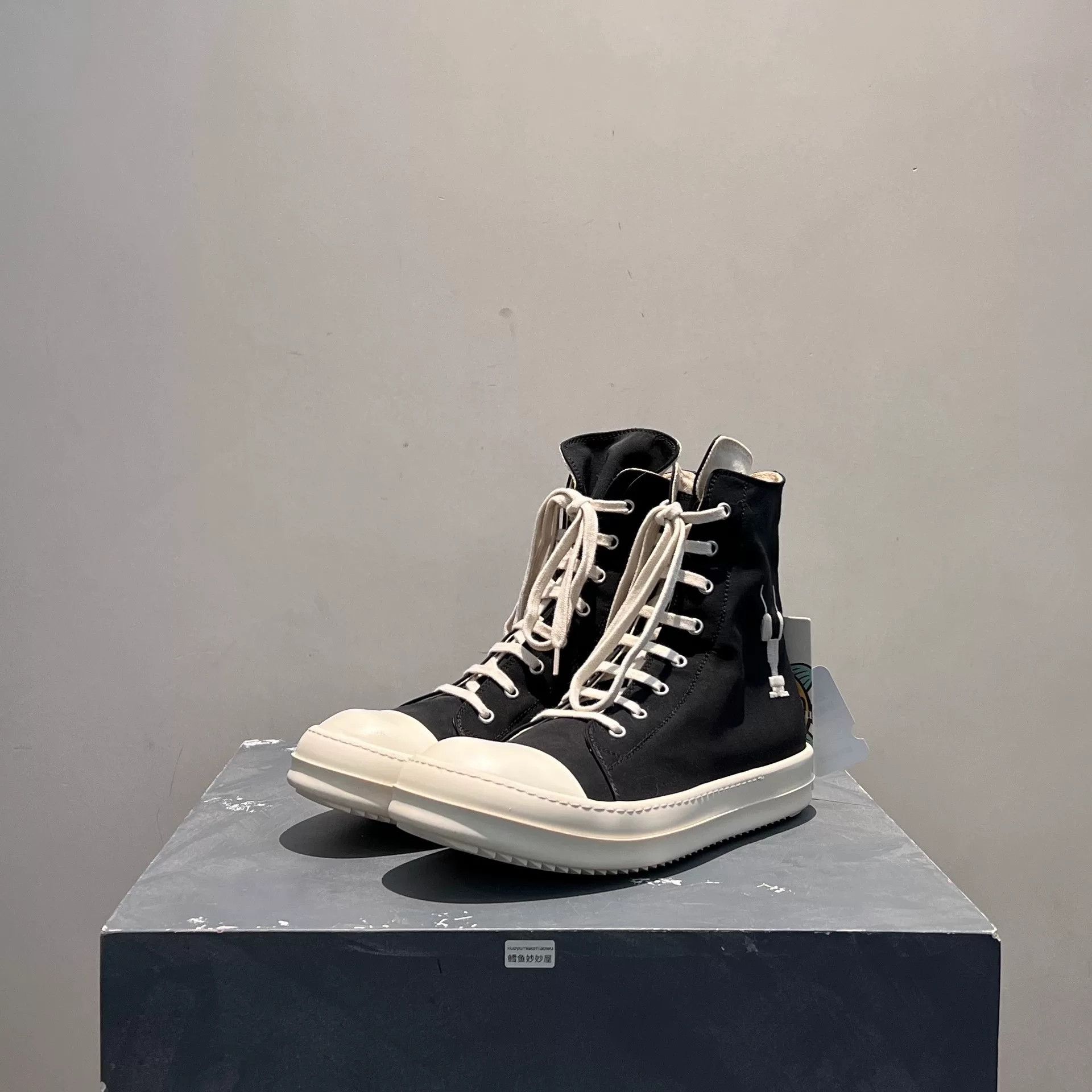 Rick Owens Drkshdw Rick Owens DRKSHDW High-Top Sneakers Size US 10 / EU 43 - 1 Thumbnail