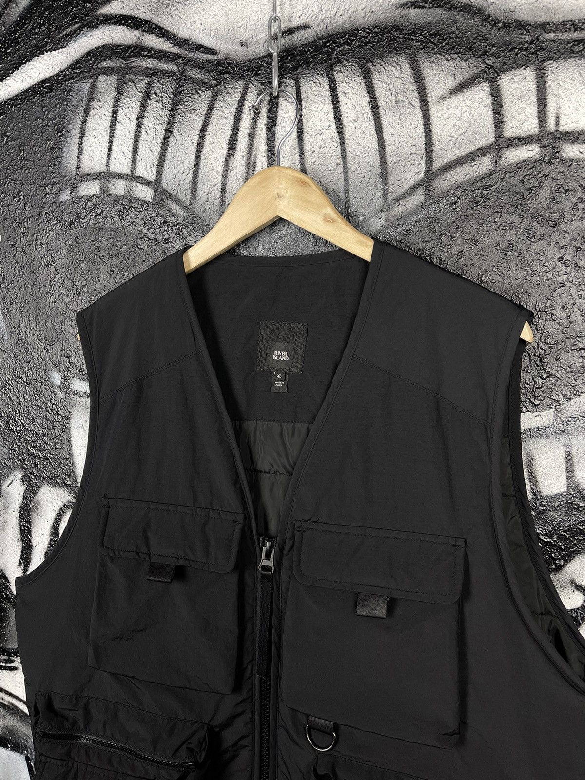 River Island River Island Multipocket Tactical Vest Men’s Size XL Size US XL / EU 56 / 4 - 3 Thumbnail