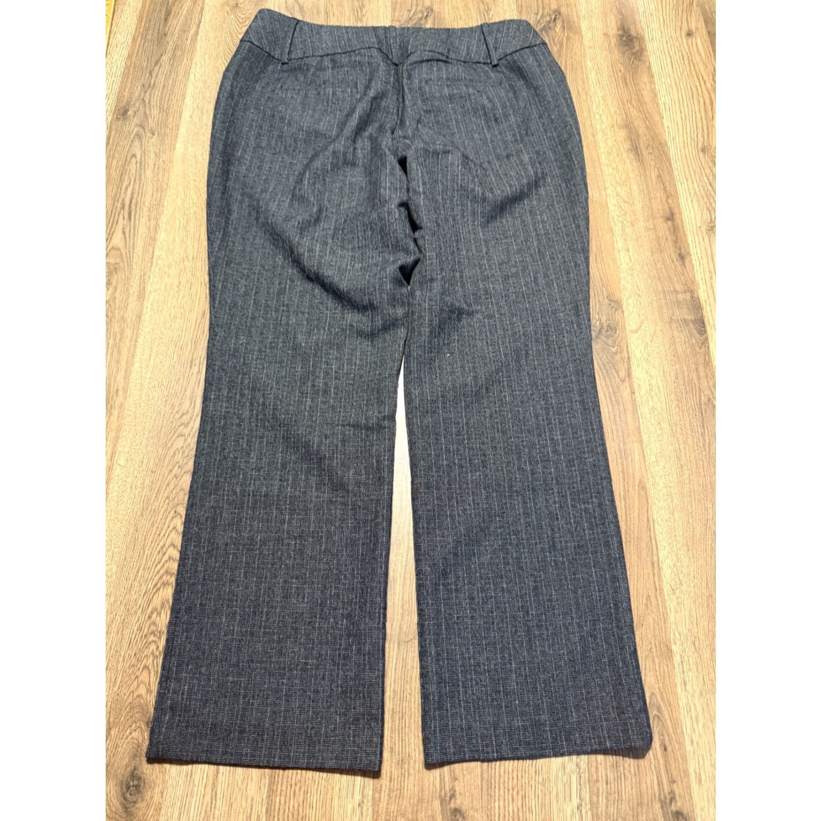 Apt. 9 Apt. 14 Pants Women's Size 14 Short Black Gray Dress Pants Straight Leg Size 36" / US 14 / IT 50 - 2 Thumbnail