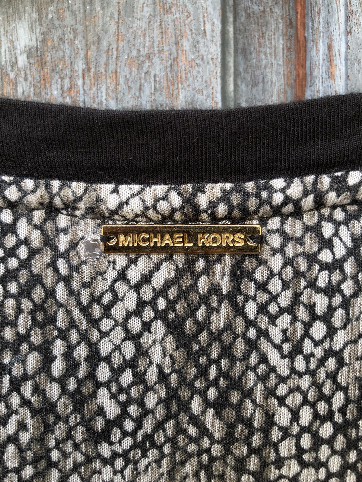 Michael Kors Michael Kors RN:111818 CA:45885 Snake Skin Print Long Sleeve Size M / US 6-8 / IT 42-44 - 14 Thumbnail