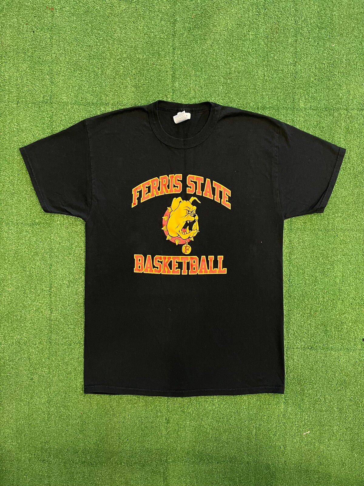 Pre-owned American College X Vintage Y2k Russel Athletic Ferris State Basketball T Shirt In Black