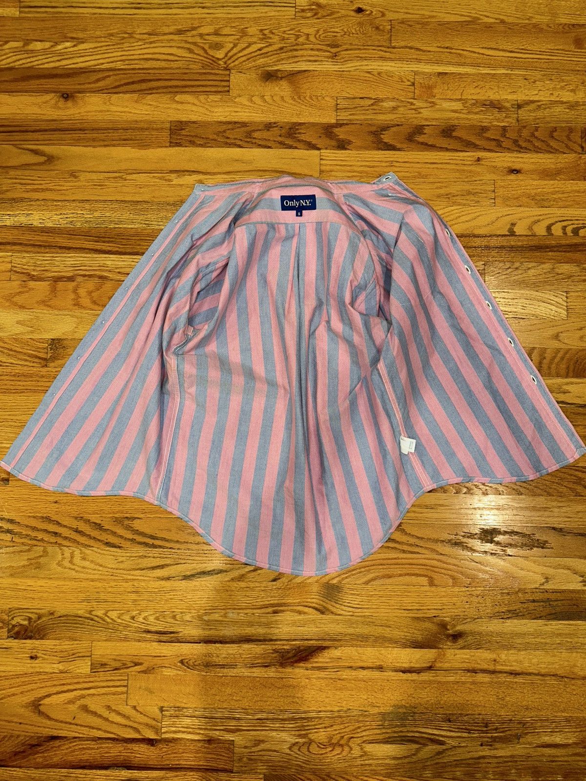 Only NY Only NY Striped Short Sleeve Button Up size Small ( Size US S / EU 44-46 / 1 - 2 Thumbnail